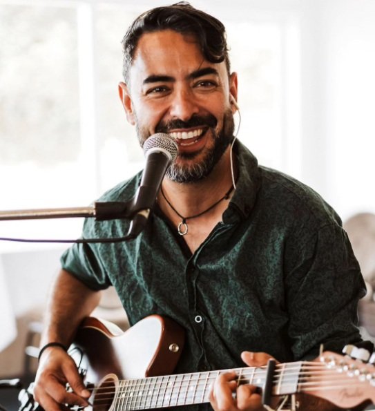 Live Music with Ben Kenobi